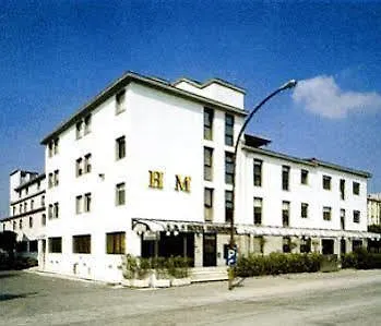 Akross Otel Ravenna