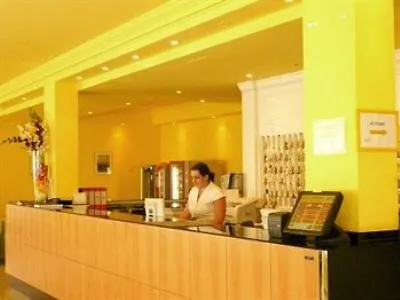 Otel Akross